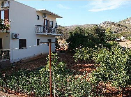 Apartments Gordana Trogir Eksteriør bilde
