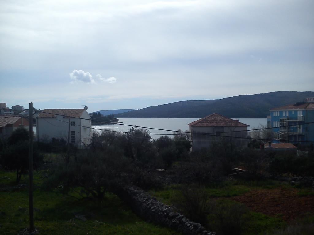 Apartments Gordana Trogir Eksteriør bilde